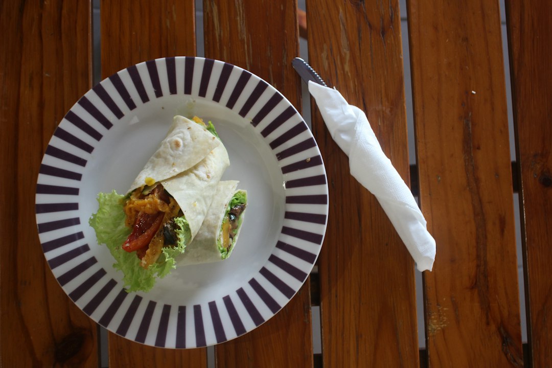10-Minute Dinners for Busy Weeknights: 10 Realistic Family Meals
