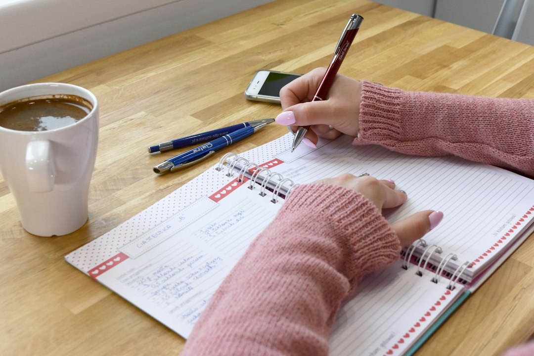 Weekly Family Reset Checklist for Busy Moms